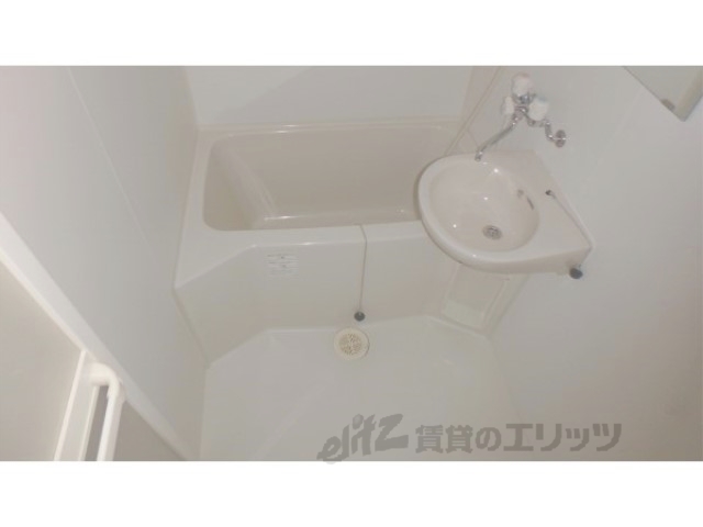 バス・シャワールーム　バス