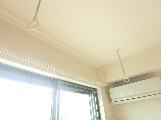 その他設備　室内物干しで雨の日のお洗濯も