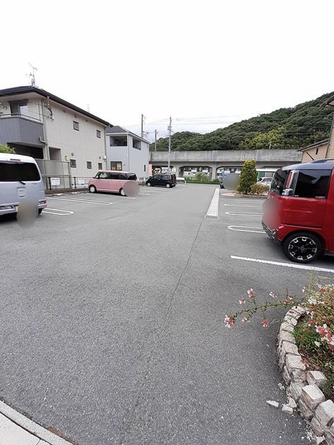 駐車場　駐車場