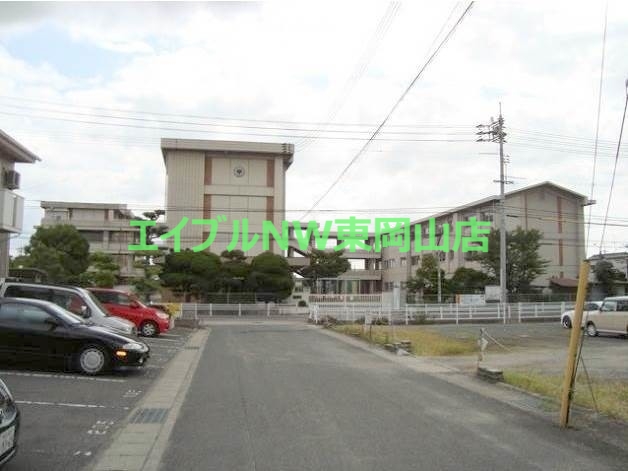 小学校　岡山市立平井小学校（小学校）まで1004m