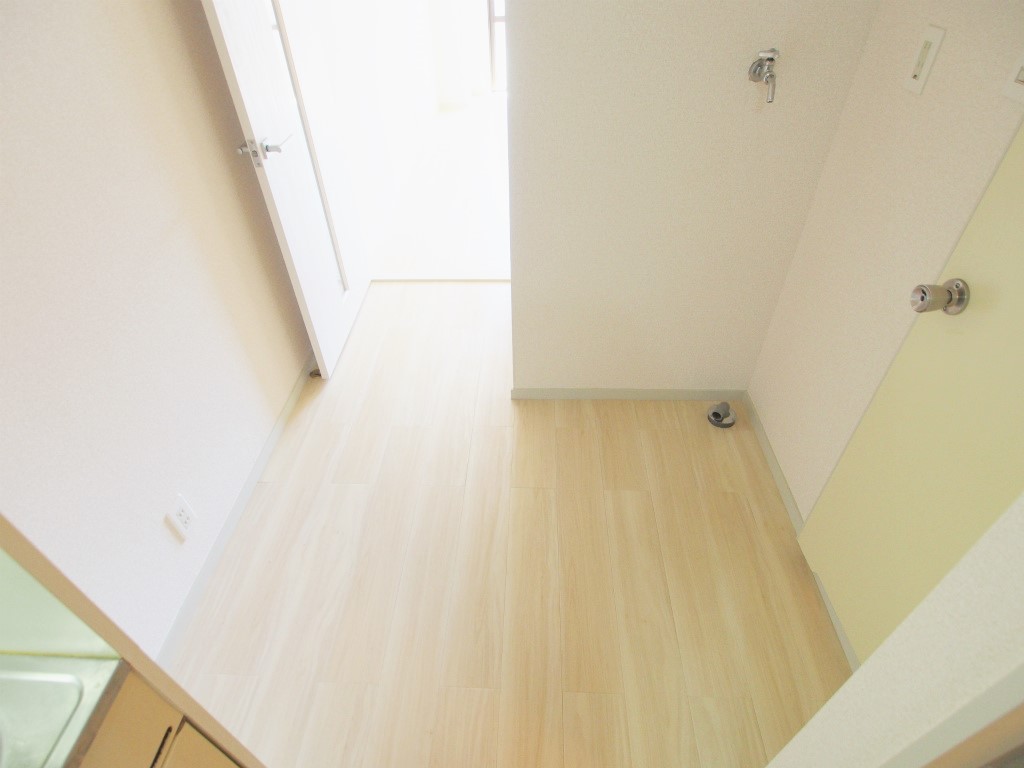 洗面設備　別部屋の写真です。ご参考にご覧ください。