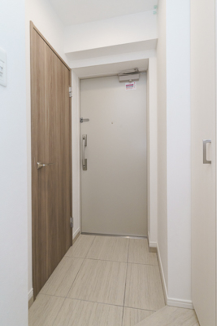 玄関　※写真は同タイプ住戸です。