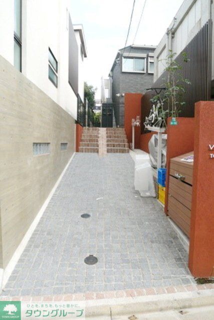 エントランス　部屋探しは株式会社　タウンハウジング　までお気軽にお問合せ…