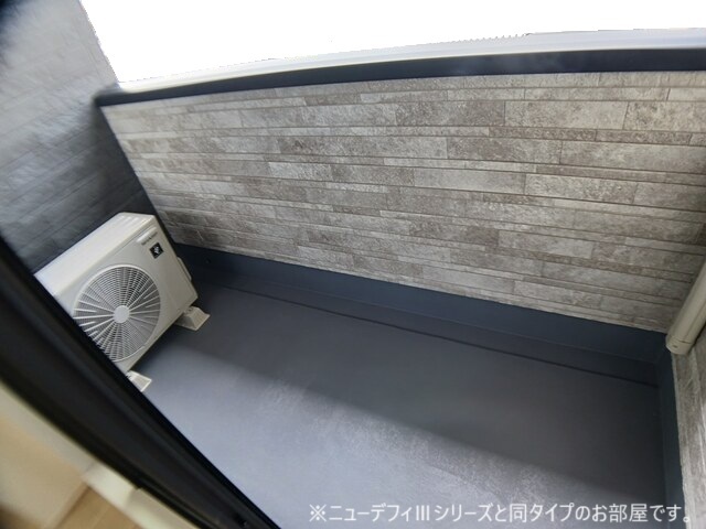 バルコニー　南東向きで日当たりも良好です。