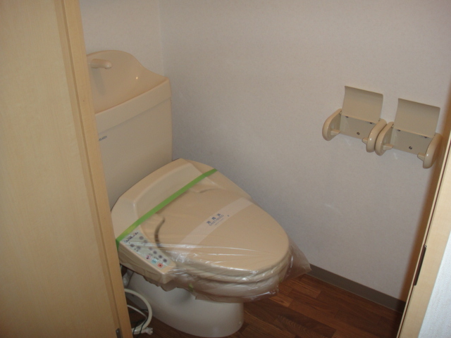 トイレ　ＷＣ(温水洗浄便座)