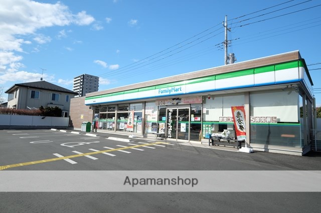 コンビニ　ファミリーマート（コンビニ）まで499m