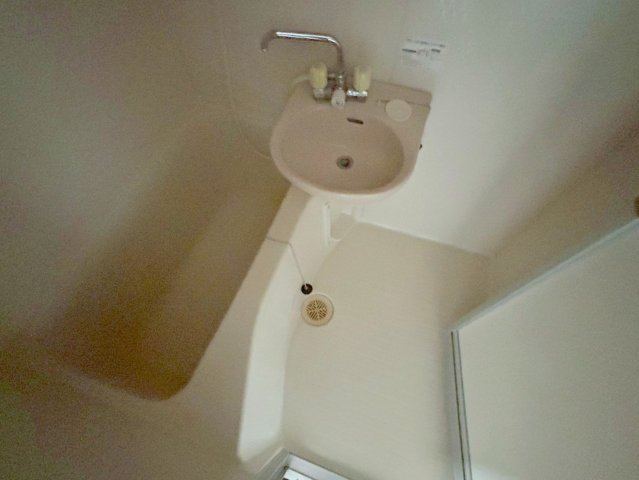 バス・シャワールーム　ゆったりと入るなら、お風呂とトイレとは別々が嬉しいですよね。