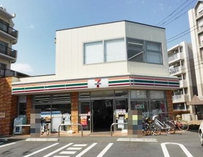 コンビニ　セブンイレブン 世田谷宮坂3丁目店（コンビニ）まで186m