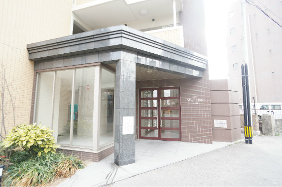 エントランス　清潔なエントランスです