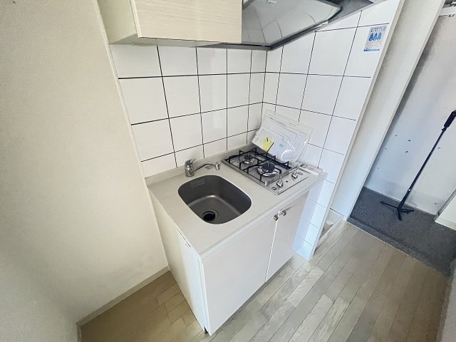 キッチン　コンパクトなキッチンで掃除もラクラク