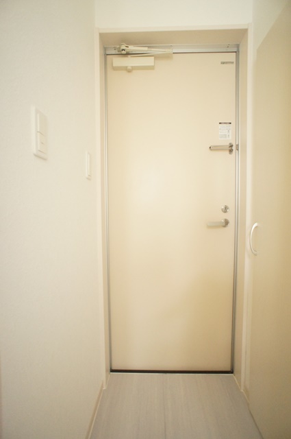 玄関　玄関に靴箱もあるのですっきりおさまりそうですね☆