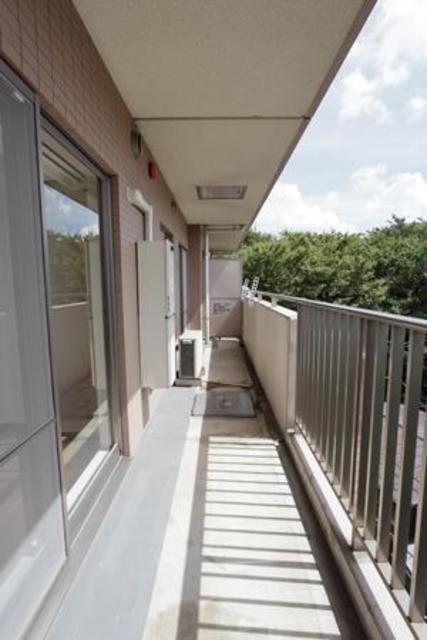バルコニー　※写真は同タイプ住戸です。
