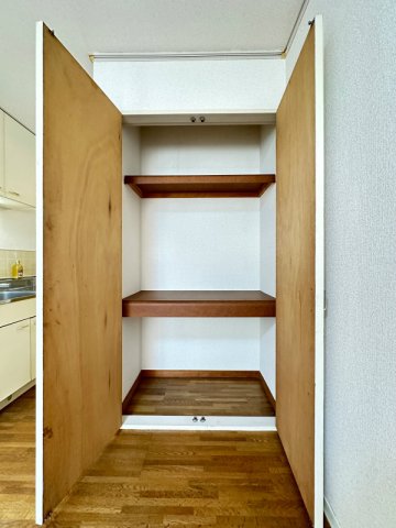 収納　洋室7.4帖のお部屋にある収納スペースです！お部屋がすっきり