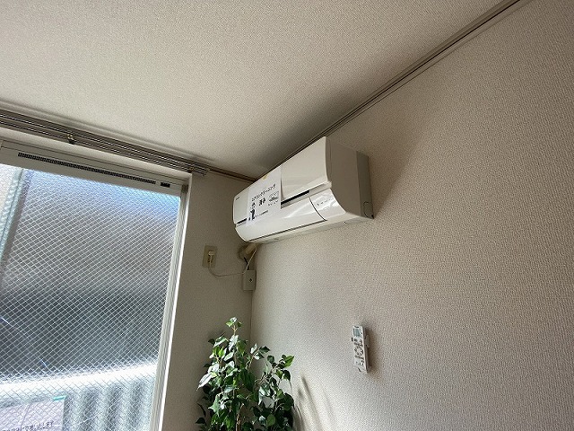 その他設備　暑い夏や寒い冬に大活躍のエアコン付きです☆冷暖房完備で1年中
