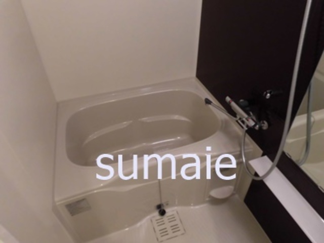 バス・シャワールーム　バスルームです♪