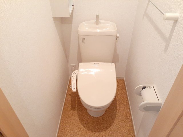 トイレ　トイレもきれいです