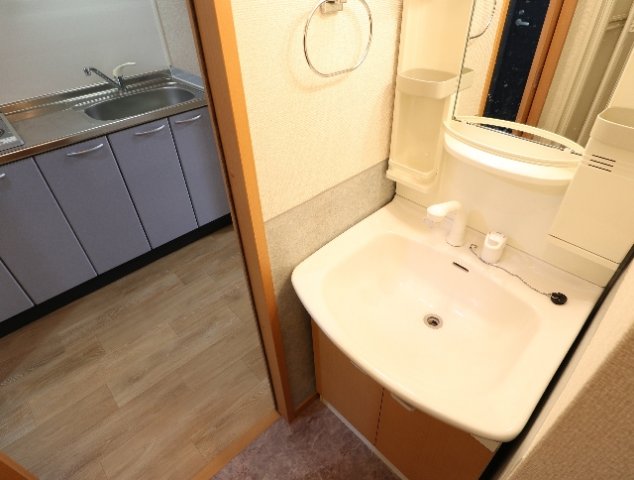 洗面設備　洗面所です