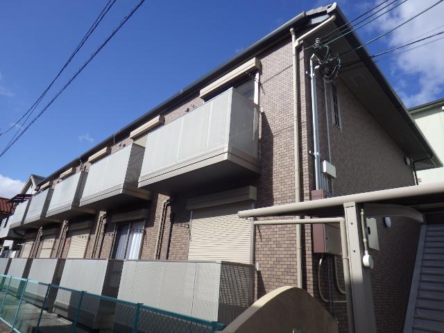 建物外観　オール電化！独立洗面台！二口コンロ！スーパー・コンビニ近く！