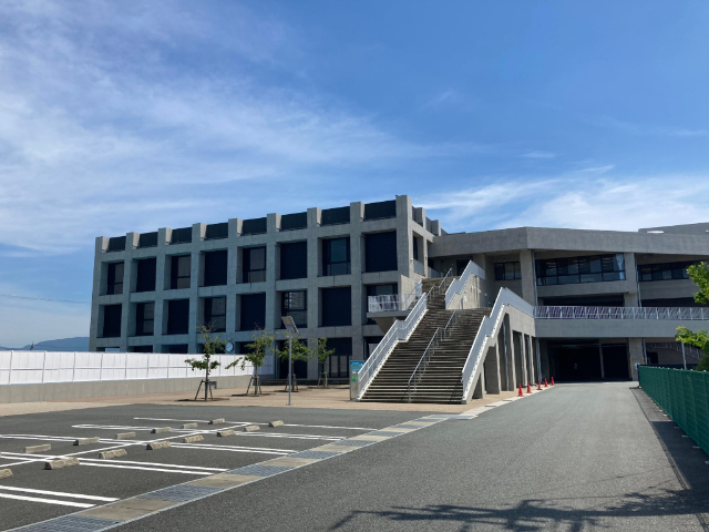 小学校　伊勢市立みなと小学校（小学校）まで1404m