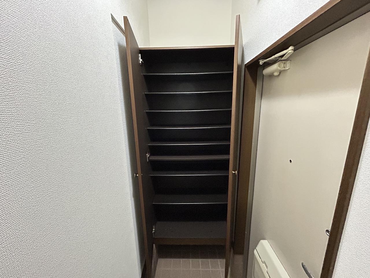 コスモスの内装写真