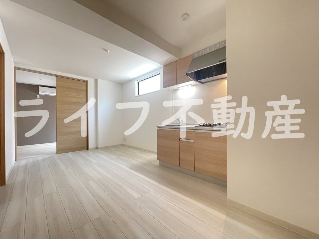 居室・リビング　こちらのリビングで趣味の時間をお楽しみください