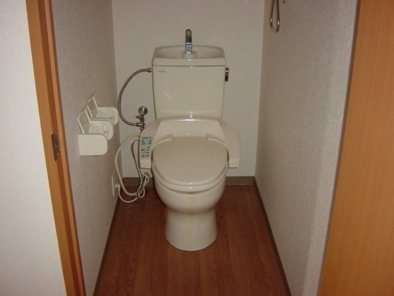トイレ　図面と現状に相違がある場合には現状を優先