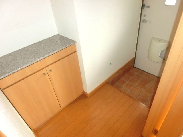 玄関　シューズボックス付きの玄関です。