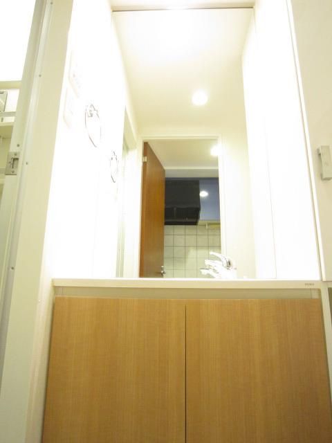 洗面設備　※同物件参考写真