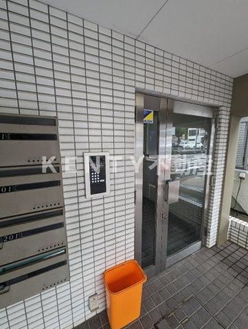 セキュリティ　毎日通るロビーはこのようになっています