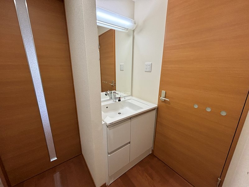洗面設備　別室の画像です、ご参考までに