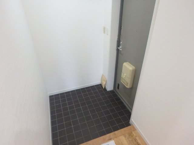 玄関　収納もある玄関です