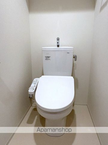 地下鉄御堂筋線 心斎橋駅 徒歩13分 19階建 築1年のトイレ写真