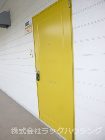 玄関　【お部屋さがしはラックハウジングにお問合せ下さいませ♪】