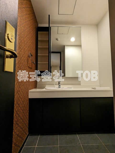 洗面設備　トイレ　独立洗面台
