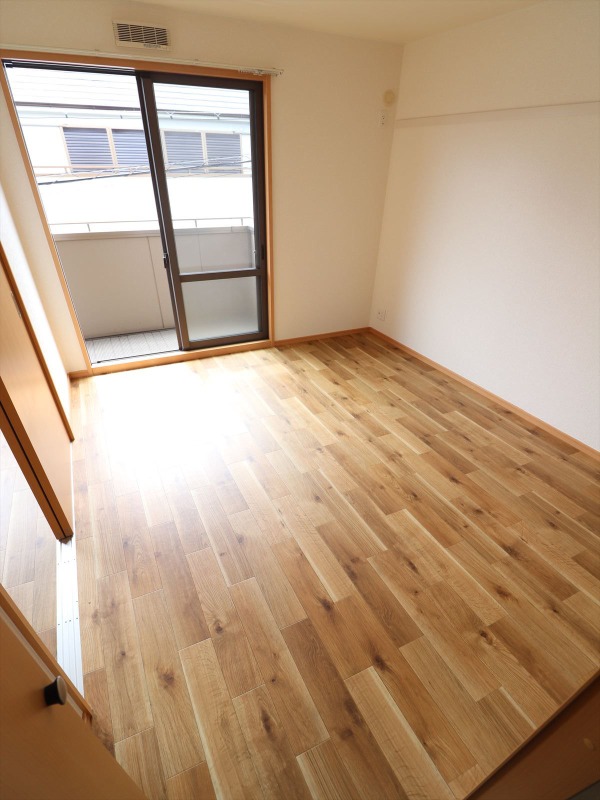 その他部屋・スペース　リビング横の洋室です