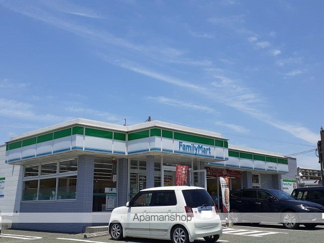 コンビニ　ファミリーマート鶴羽田１丁目店（コンビニ）まで350m