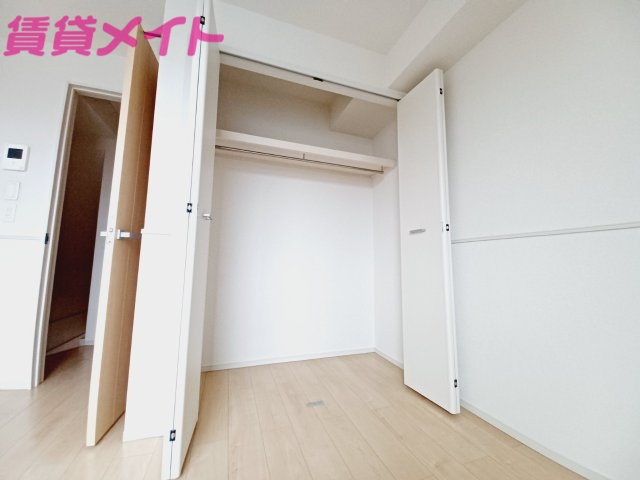 収納　同型参考写真