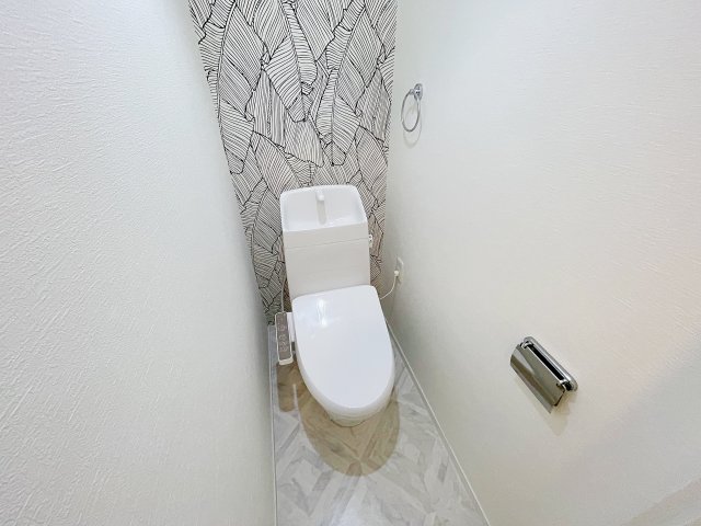 名鉄名古屋本線 本笠寺駅 徒歩13分 6階建 築46年のトイレ写真