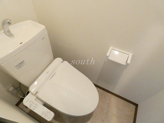 トイレ　ウォシュレット付きのトイレ