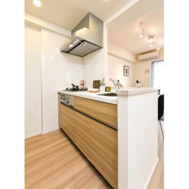 キッチン　※写真は同タイプ住戸です。