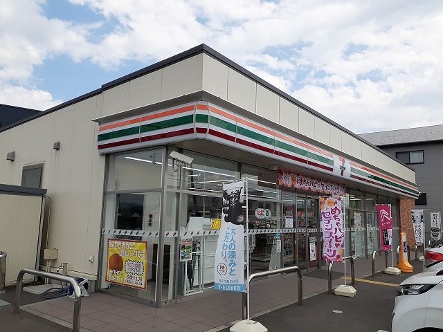 コンビニ　セブン イレブン 鳥取的場店（コンビニ）まで270m
