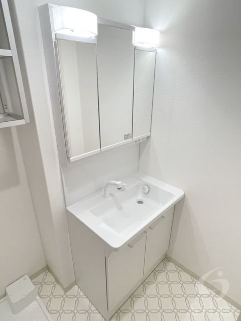 洗面設備　同仕様