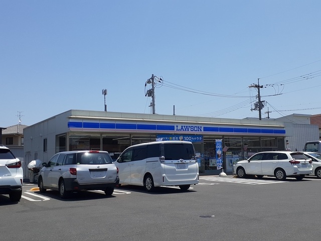 コンビニ　ローソン築港新町店（コンビニ）まで550m
