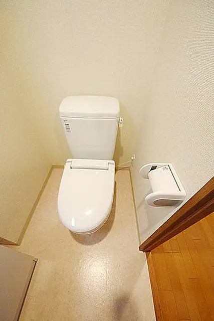 トイレ　※同タイプ参考写真