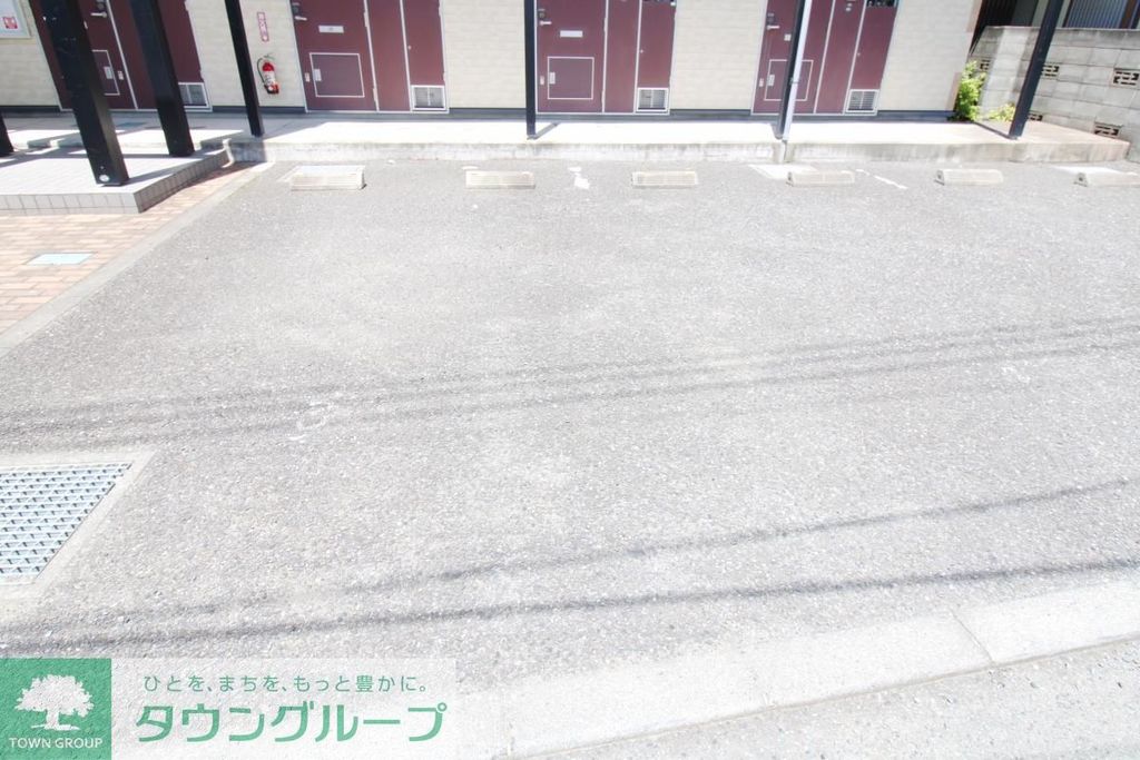 駐車場　駐車場