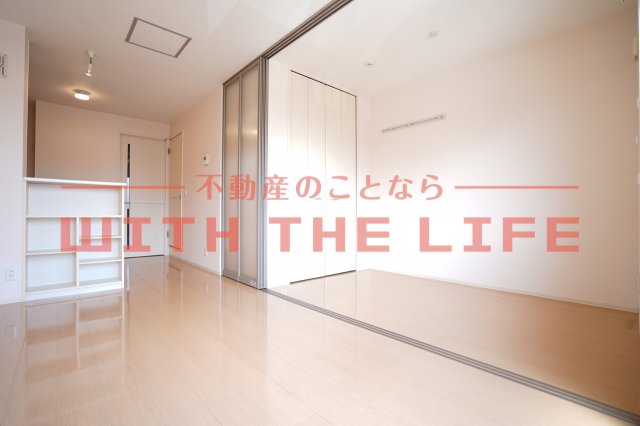 居室・リビング　こちらのリビングで趣味の時間をお楽しみください