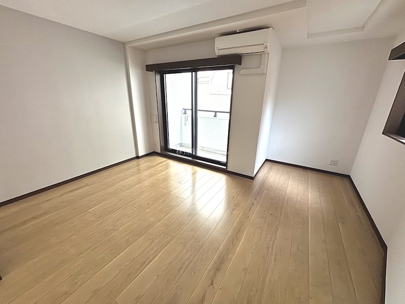居室・リビング　8.9畳の広々としたお部屋♪同建物の別部屋の写真