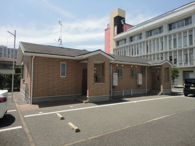 駐車場　駐車スペースもあります☆