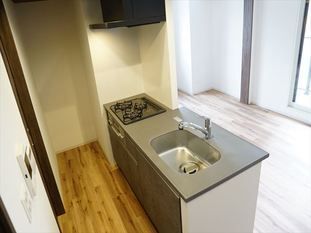 キッチン　※写真は６階同号室です。