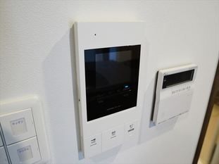 セキュリティ　※写真は６階同号室です。